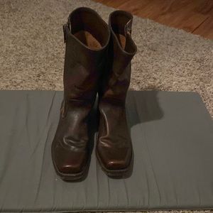 Frye Womens Shoes Heath Outside Zip Boots. Barely worn! Great condition.